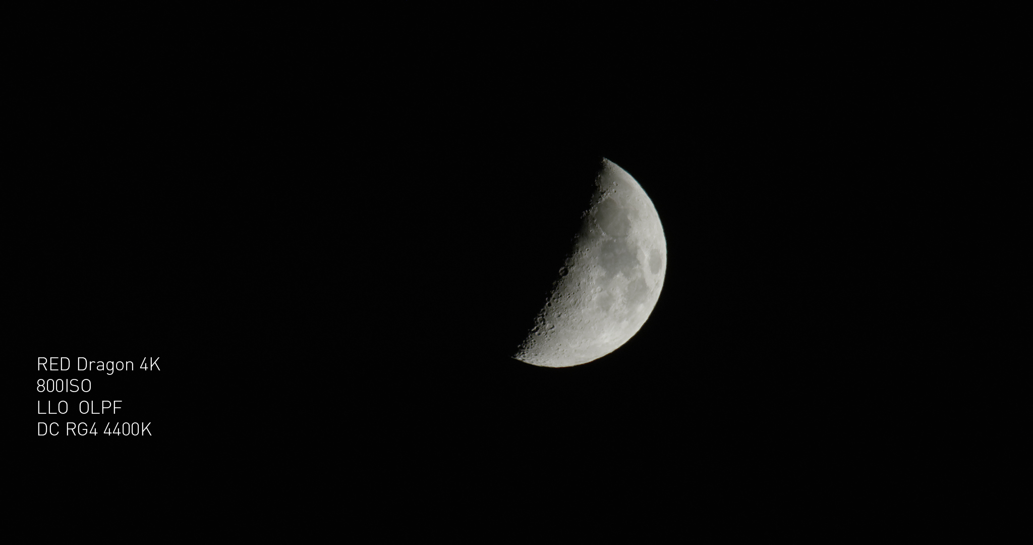 llo_moon4k.jpg